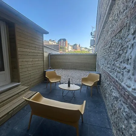 Duplex Bois Et A Fecamp, A 50 M, Calme ! Apartmán