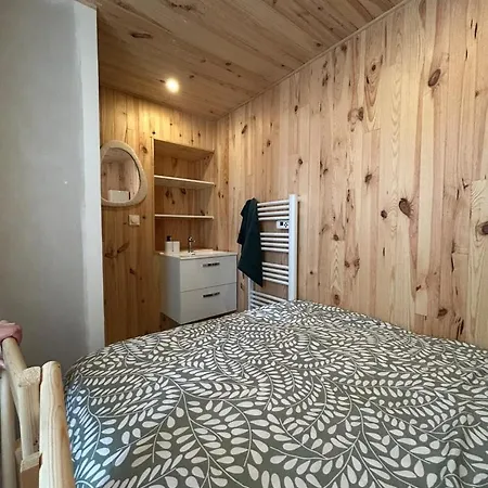 Duplex Bois Et A Fecamp, A 50 M, Calme ! フェカン