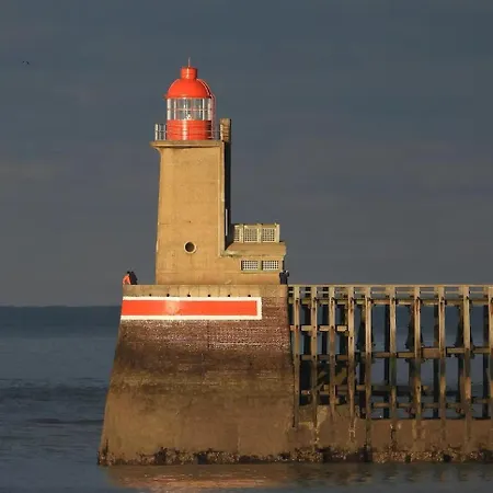 Duplex Bois Et A Fecamp, A 50 M, Calme ! Appartement Fécamp