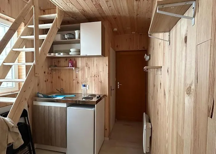 Appartement Duplex Bois Et A Fecamp, A 50 M, Calme ! *