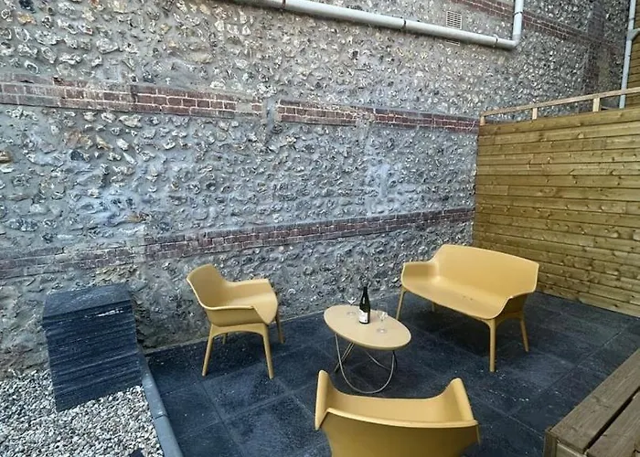 Appartement Duplex Bois Et A Fecamp, A 50 M, Calme ! *